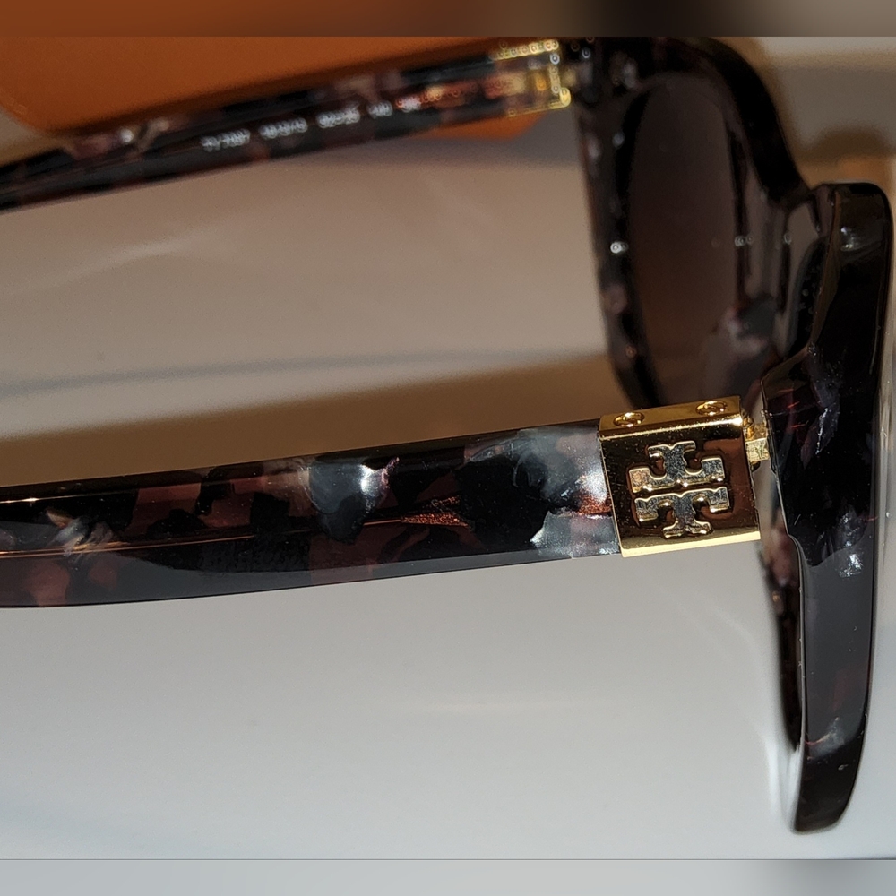 Tory Burch Tortoise Shell Sunglasses with Orange Case TY7097 - Picture 2 of 6
